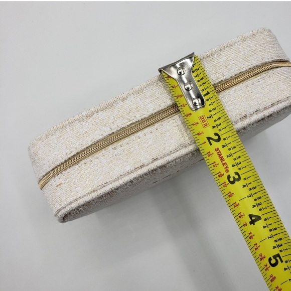 100% Authentic Chanel 2023 cosmetic make up pouch - Picture 9 of 9